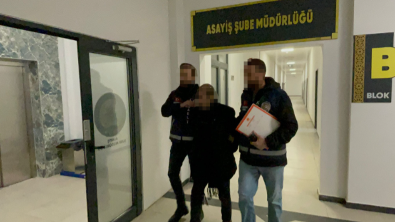 Gebze’de cep telefonu hırsızlığı şüphelisi operasyonla yakalandı ve tutuklandı