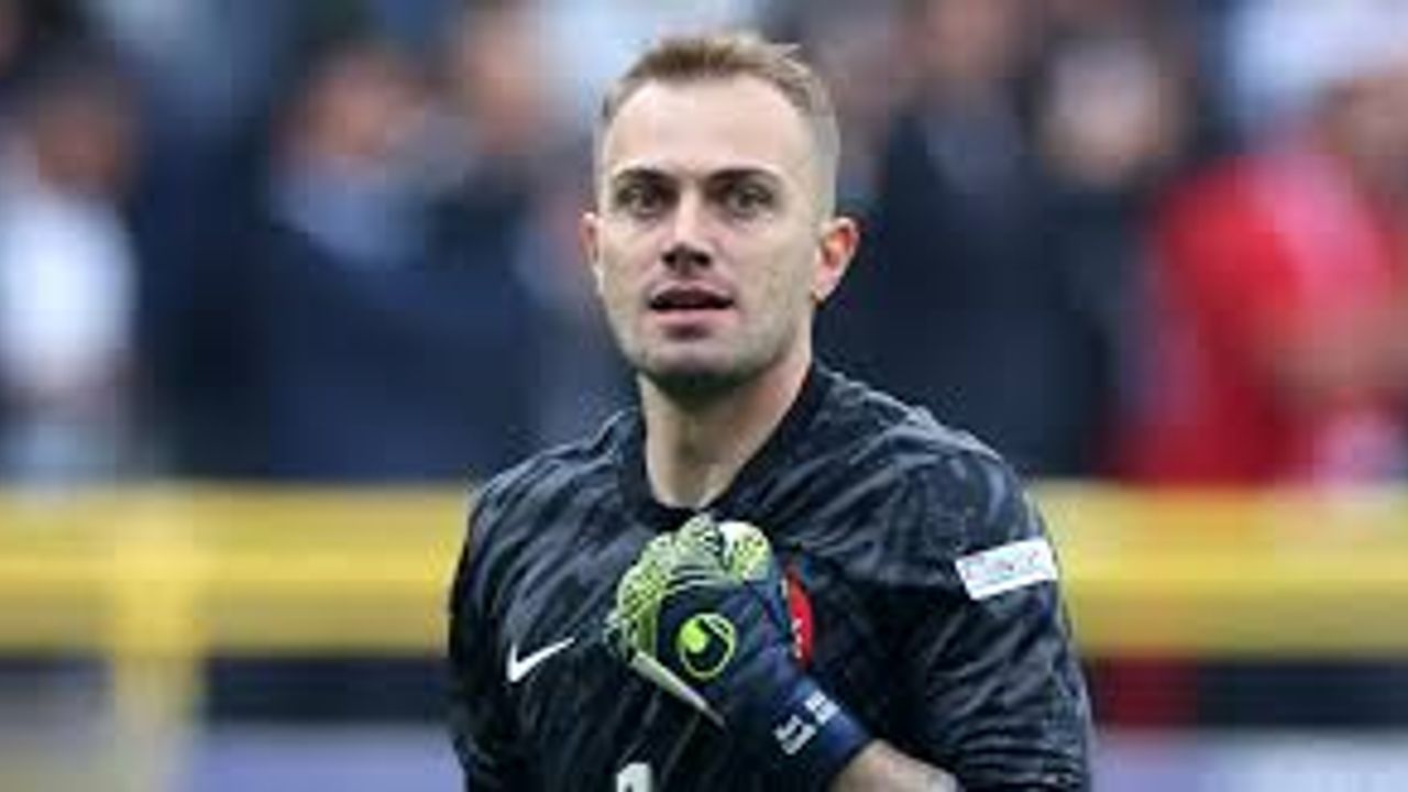 Mert Günok Fenerbahçe’ye Döndü: 2.5 Yıllık Sözleşme İmzaladı