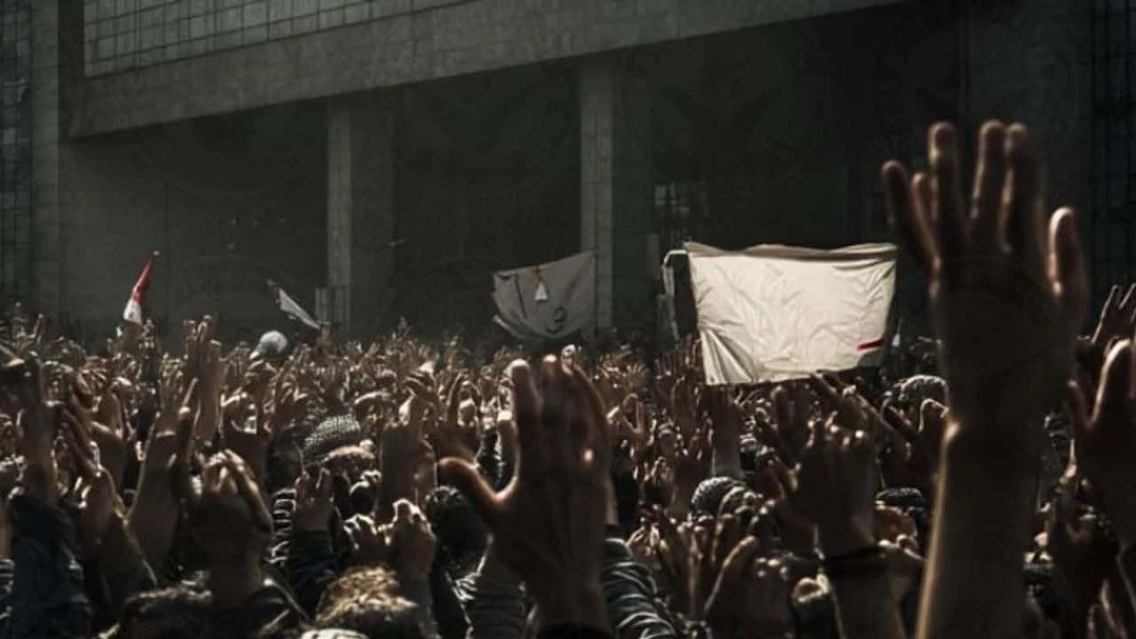 İran’da Protestolar Yayılıyor