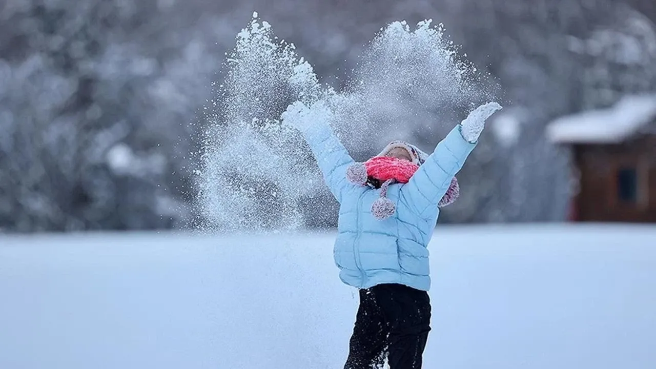 5 Ocak Pazartesi Günü İzmit’te Okullar Tatil mi? Valilikten Açıklama Geldi mi?