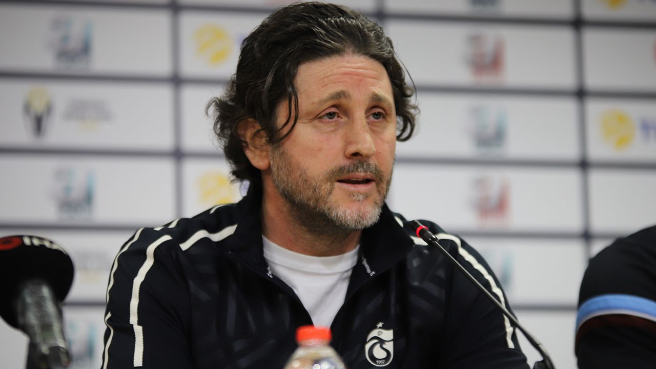 Fatih Tekke: '11'e 11 oyundan memnun değilim'