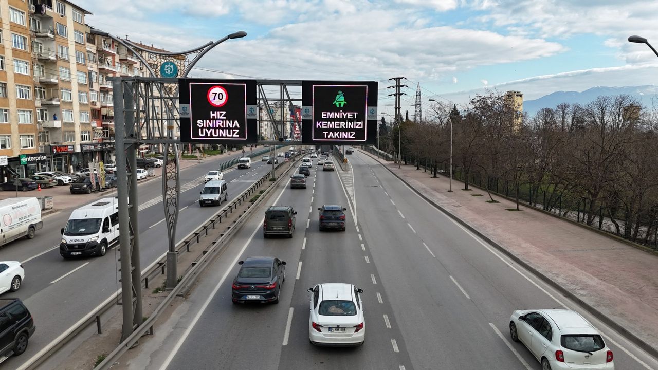 Kocaeli Ulaşımında Akıllı Sistemler Etkin Şekilde Yönetiliyor