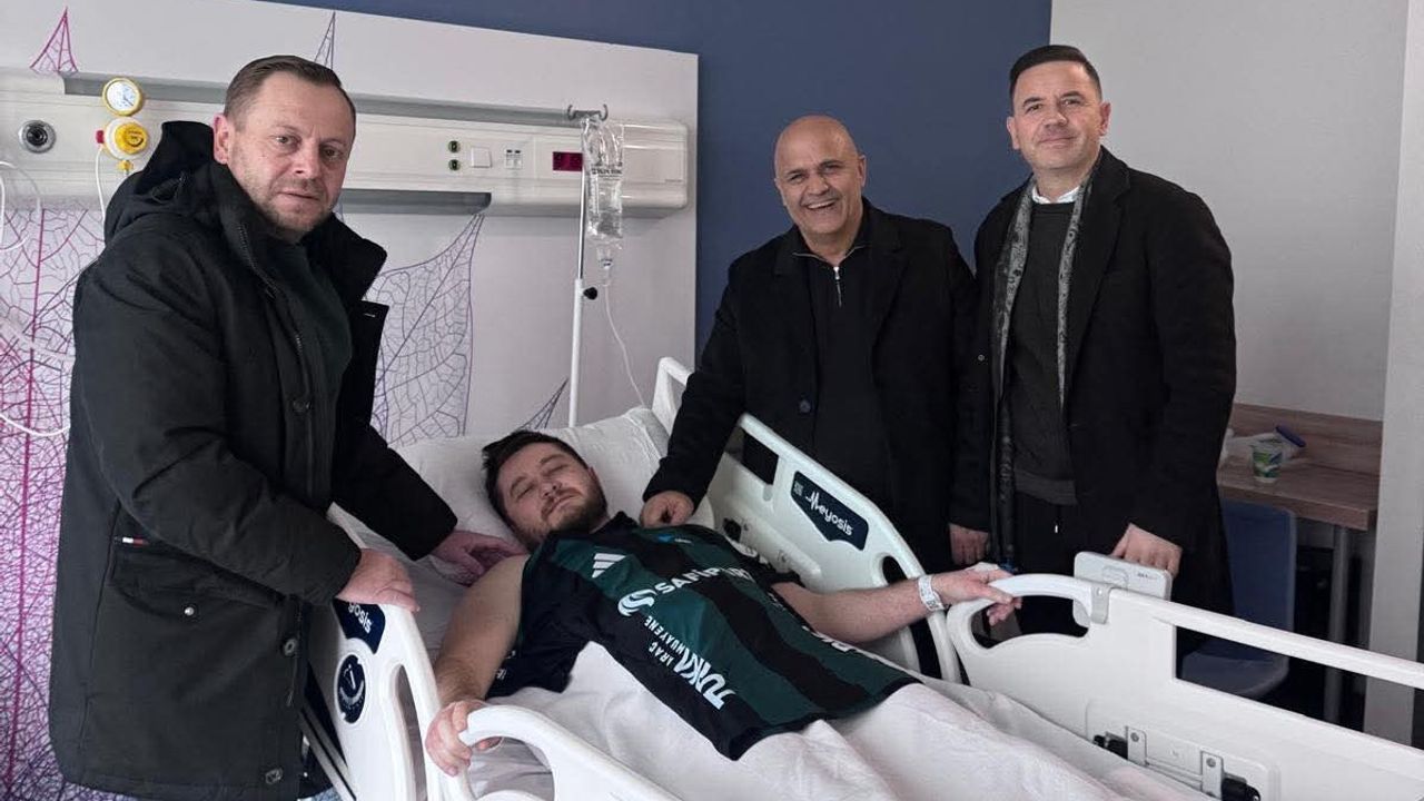 Kocaelispor Yöneticilerinden Mert Kavşut’a Geçmiş Olsun Ziyareti