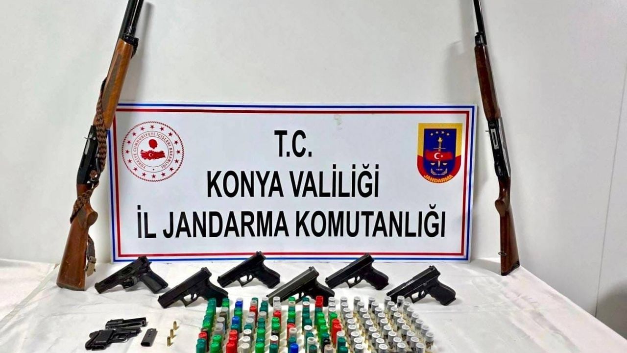Konya’da jandarmadan suç odaklı operasyon: Cephanelik gibi malzeme ele geçirildi