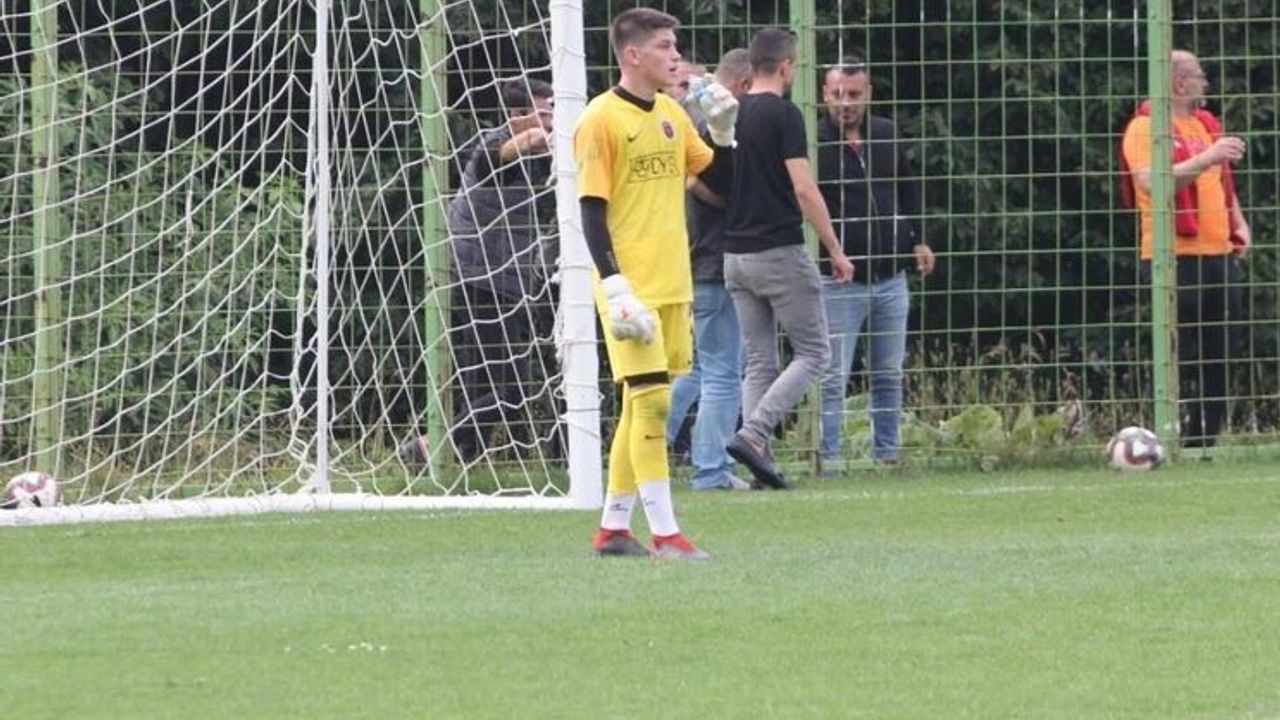 Kaleci Soner Ay, Tokat Reşadiyespor’a transfer oldu