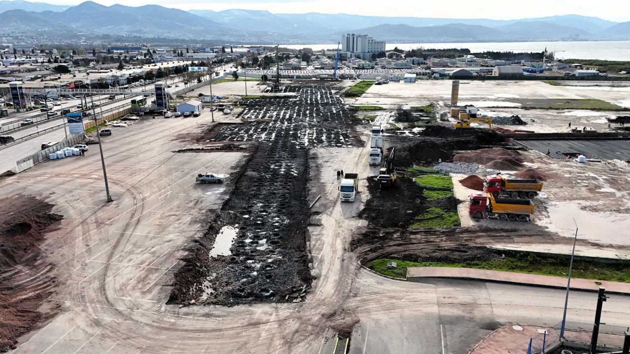 Kocaeli Büyükşehir'den Dev Proje: Sosyal Yaşam Merkezi Hızla Yükseliyor