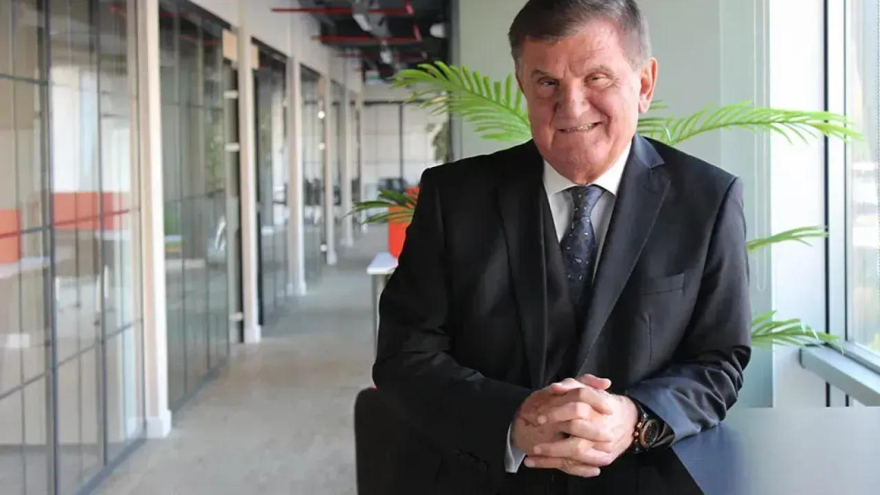 Emlak Sektörünün Öncü İsmi Azmi Zeki Sarıbay Vefat Etti