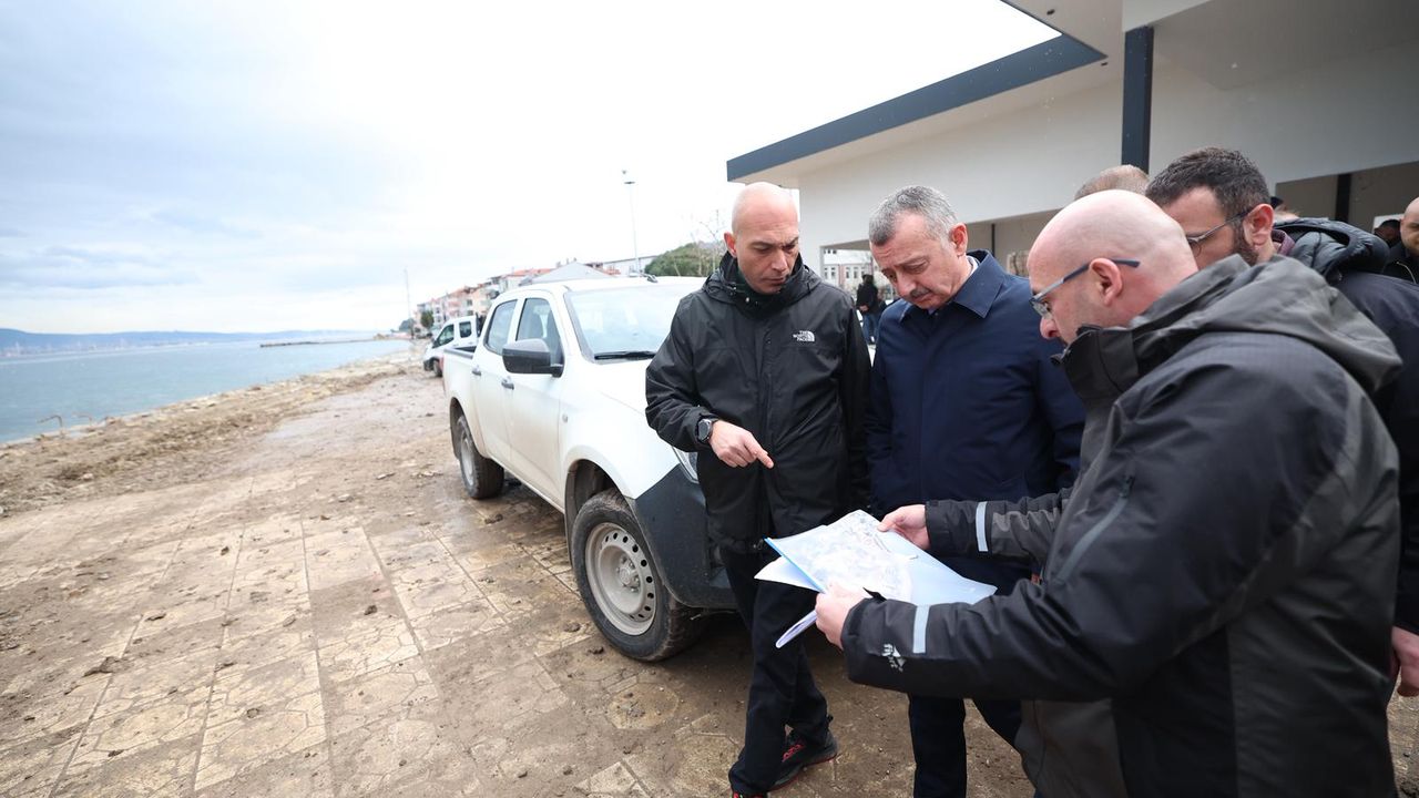 Gölcük Ulaşlı’da Son Viraj: Başkan Büyükakın Projeleri Yerinde İnceledi