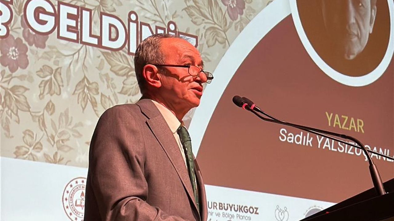 Sadık Yalsızuçanlar Gebze Okur’da Okurlarıyla Buluştu