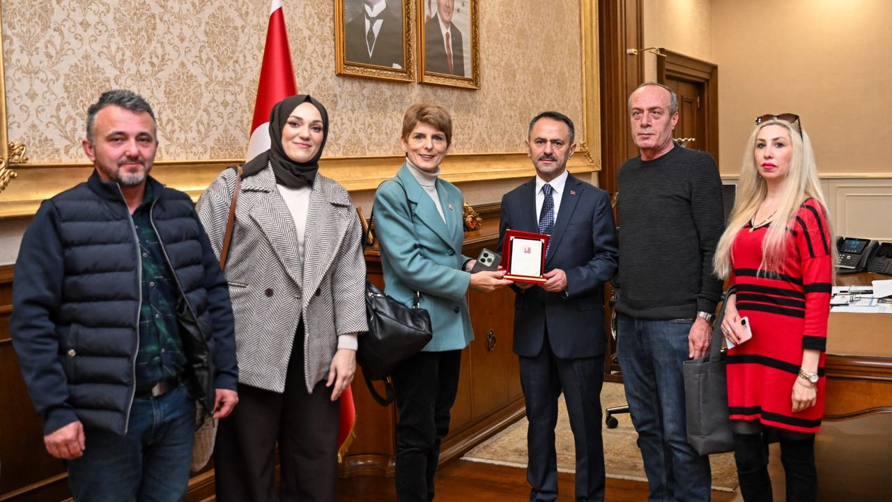 Turan Asrı Gençlik Derneği’nden Vali İlhami Aktaş’a Ziyaret
