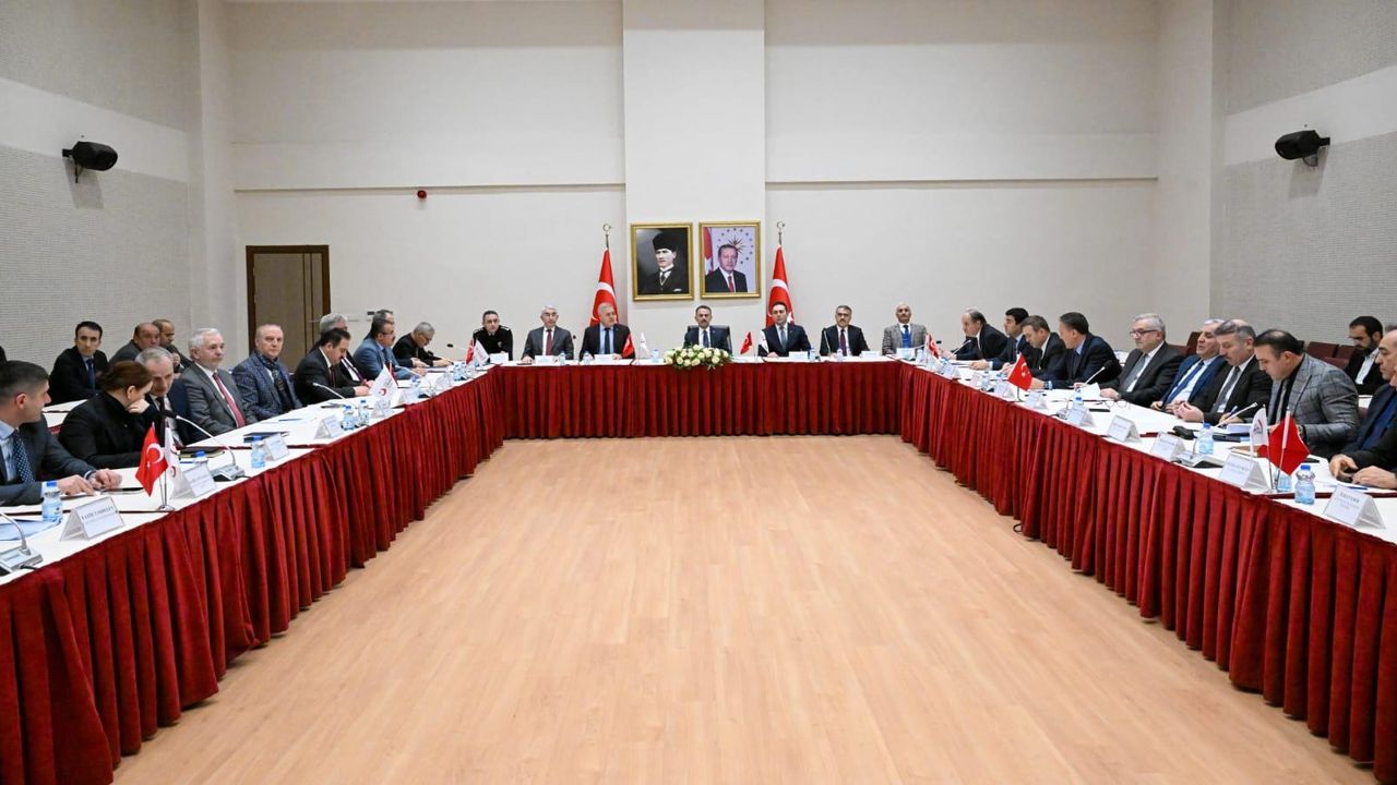 Kocaeli’de İl Göç Kurulu Koordinasyon Toplantısı Vali Aktaş Başkanlığında Gerçekleştirildi