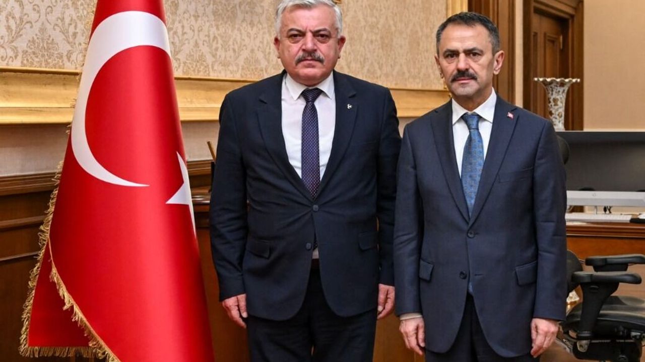 MHP Kocaeli İl Başkanı Tuncay Batı, Vali İlhami Aktaş’ı Ziyaret Etti