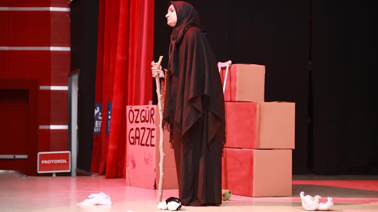 “Gazze’nin Kadınları” Gebze’de İzleyiciden Tam Not Aldı