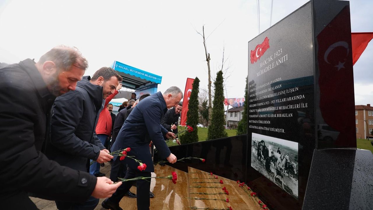 Mübadele Anıtı Başiskele’de açıldı: Büyükakın “Geçmişle bağımızı hiçbir zaman koparmayacağız”