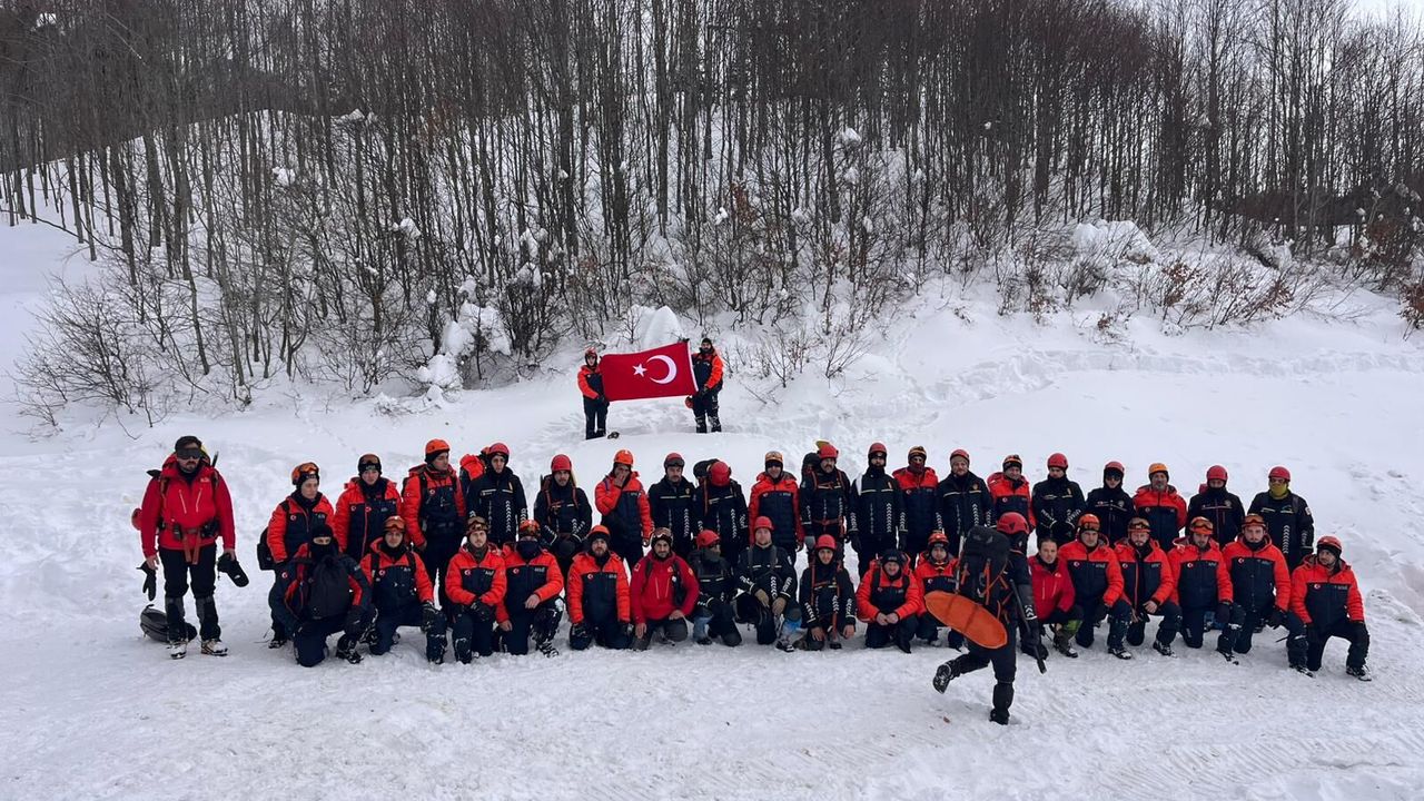 İtfaiyeden Aytepe ve Kuzuyayla’da Gerçeği Aratmayan Kış Tatbikatı