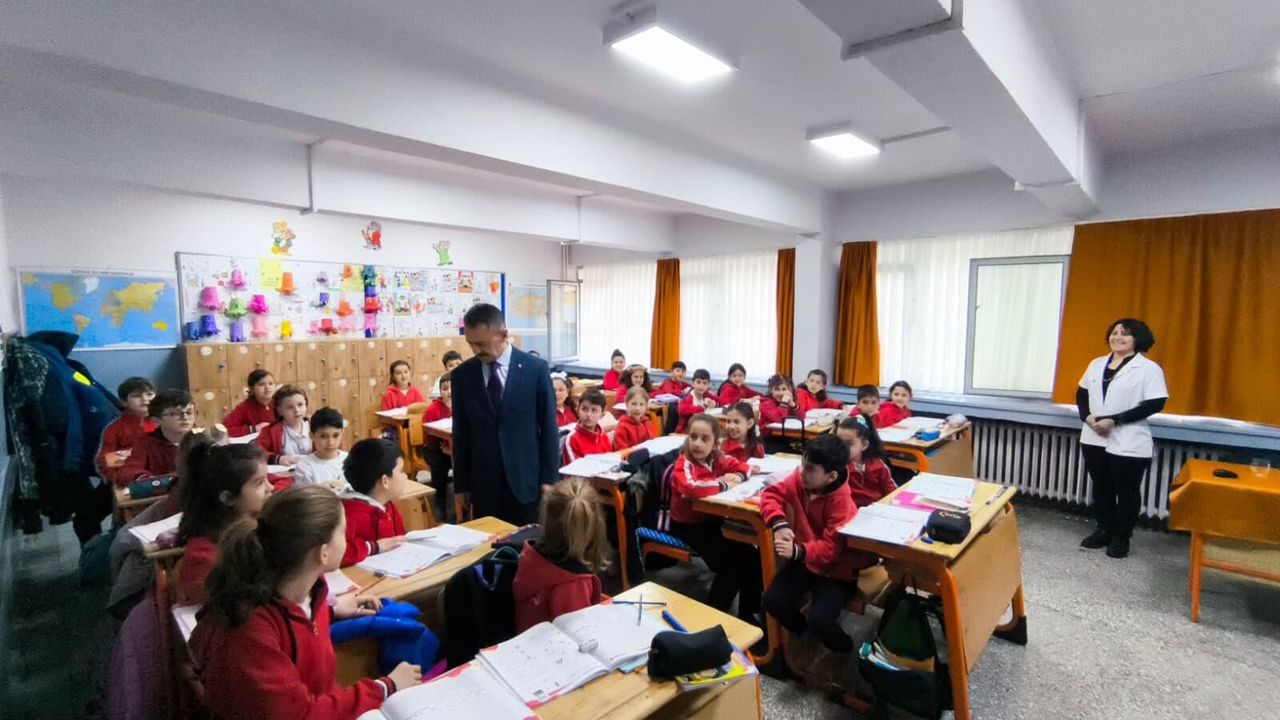 Vali İlhami Aktaş Güne Hızır Reis İlkokulu Ziyareti ile Başladı