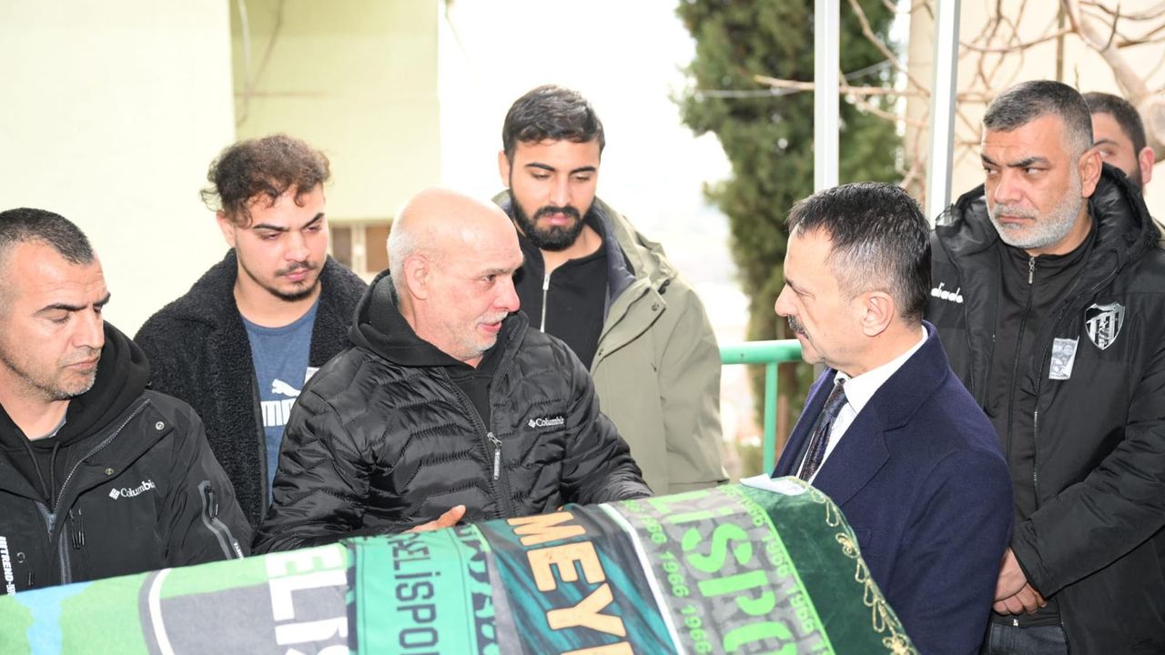 Vali Aktaş, Kocaelispor taraftarı Harda Kaçmaz’ın cenazesine katıldı