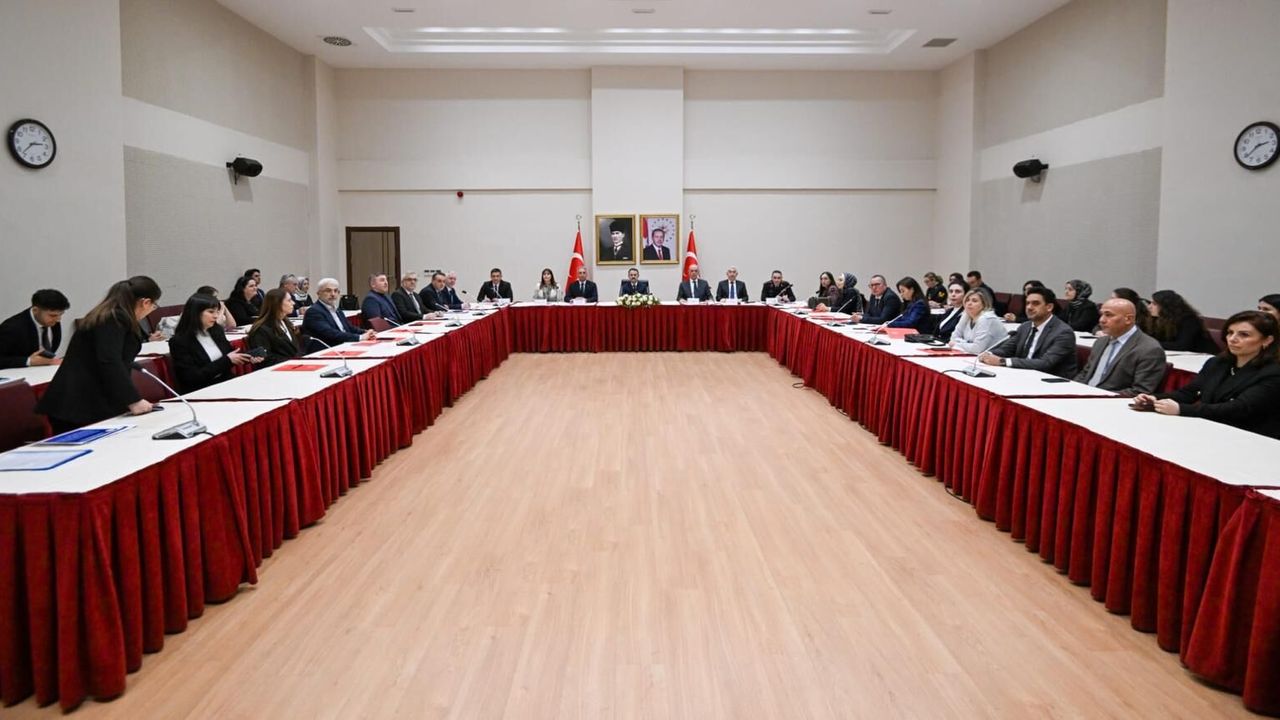 İhtisaslaştırılmış Çocuk Evleri İçin Güçlendirici Bakım Modeli Değerlendirildi