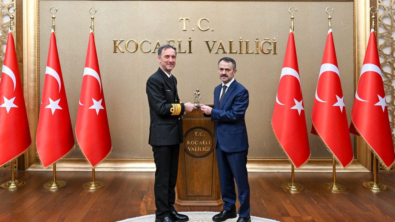 Donanma Komutan Yardımcısı Yalçın Payal’dan Vali Aktaş’a Ziyaret