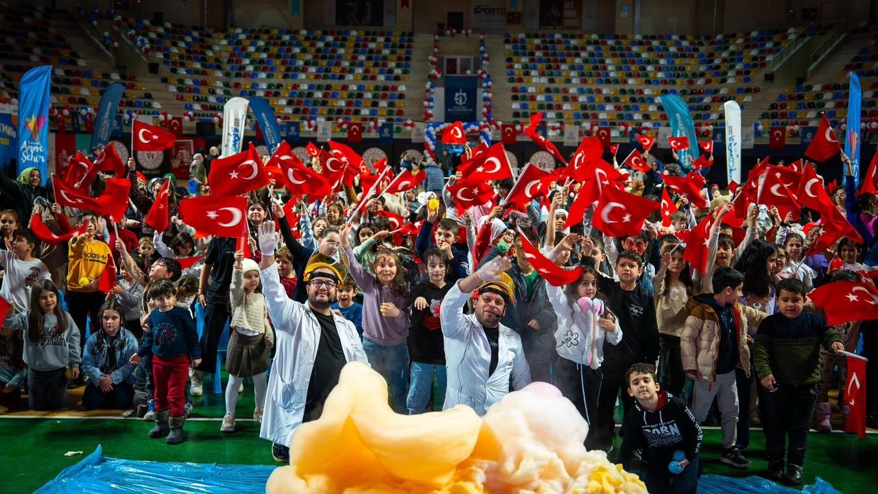 Kocaeli Büyükşehir’in “Okula Bi’ Mola” Etkinliğiyle 13 Bin Çocuk Tatilin Tadını Çıkardı