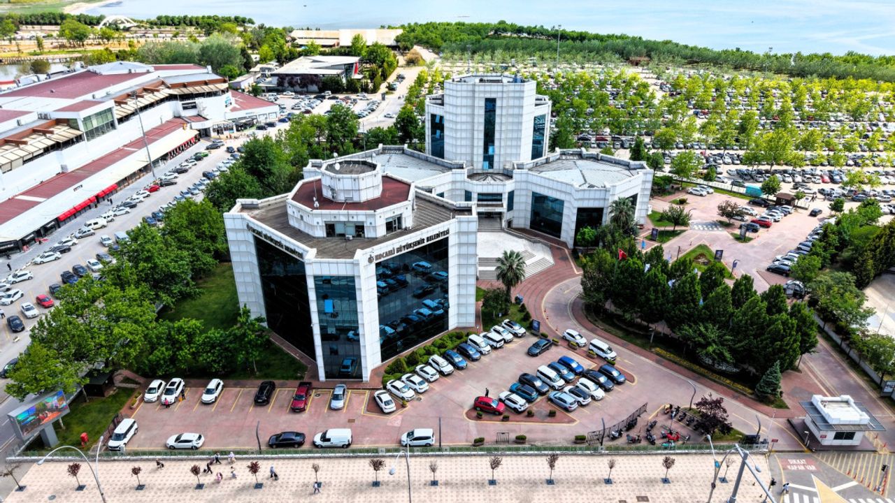 Başvuran her şehit ve gazi çocuğuna burs