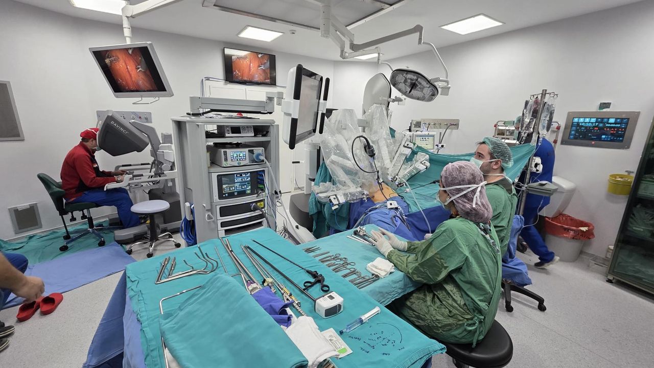 Kocaeli Üniversitesi Hastanesi’nde Robotik Cerrahi Dönemi