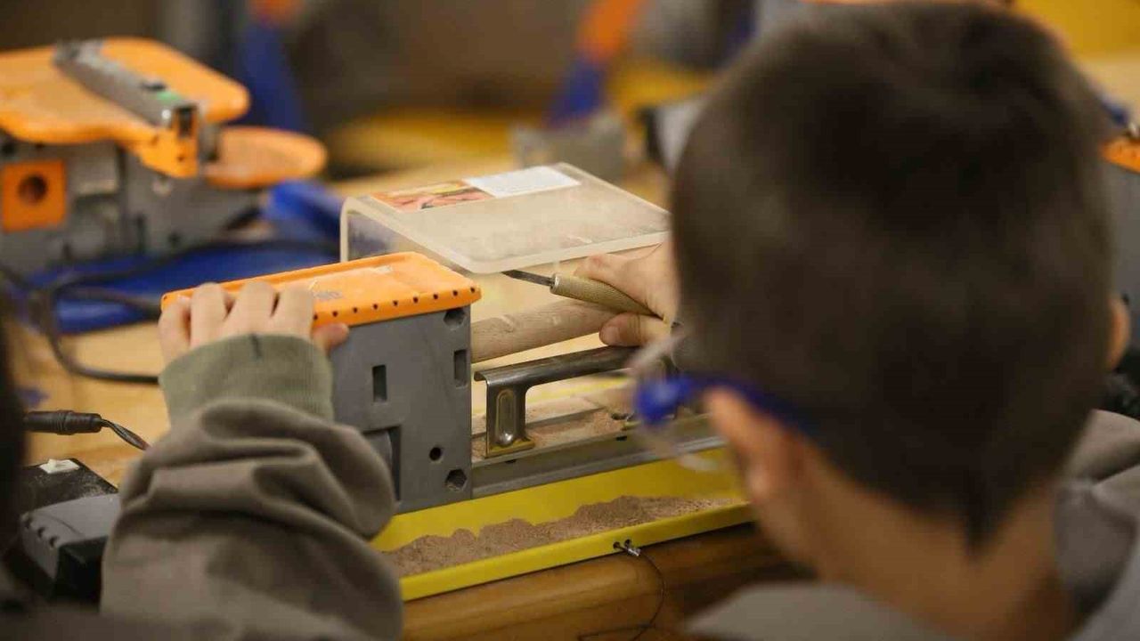 Bilim Merkezi’nde Sömestir Tatiline Üretim Damgası