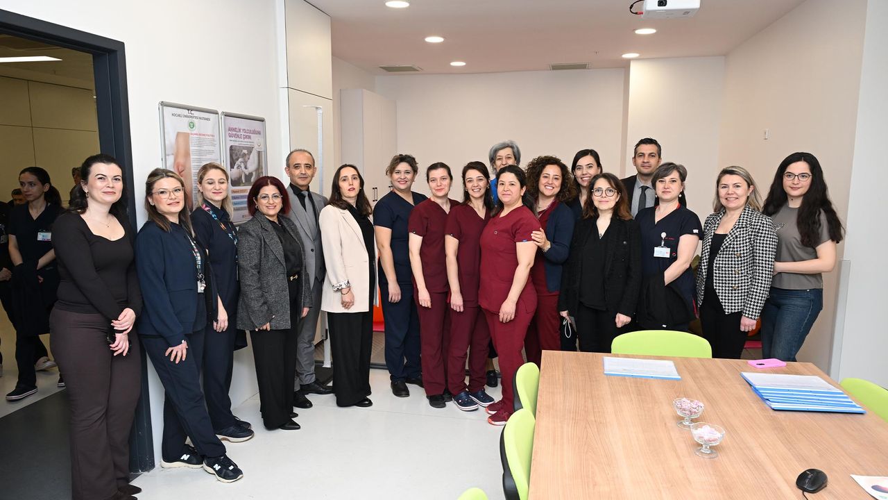 KOÜ Hastanesi’nde Gebe Okulu Açıldı