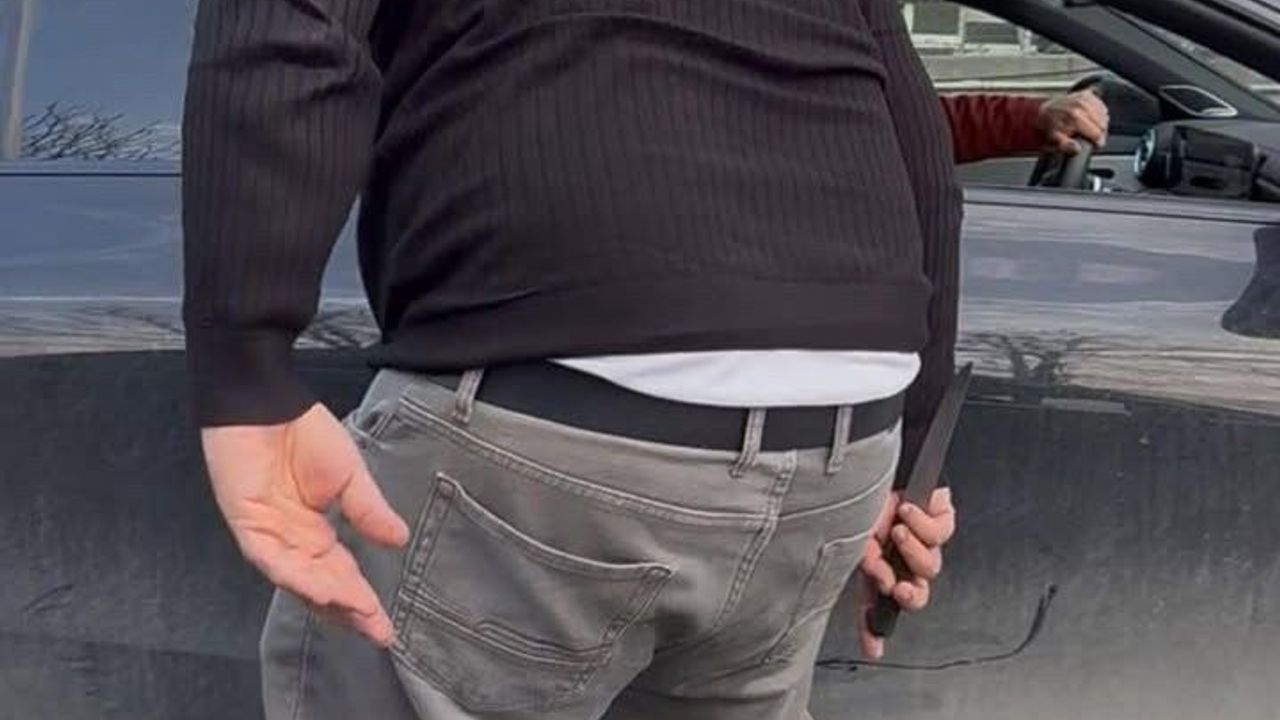 Minibüs Şoförü, Otomobil Sürücüsünü Bıçakla Tehdit Etti: Tutuklandı