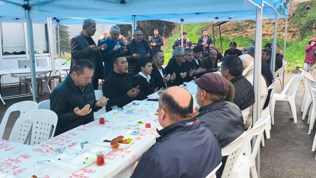 Vali Aktaş, İzmit Yenidoğan Mahallesi’nde vatandaşlarla buluştu