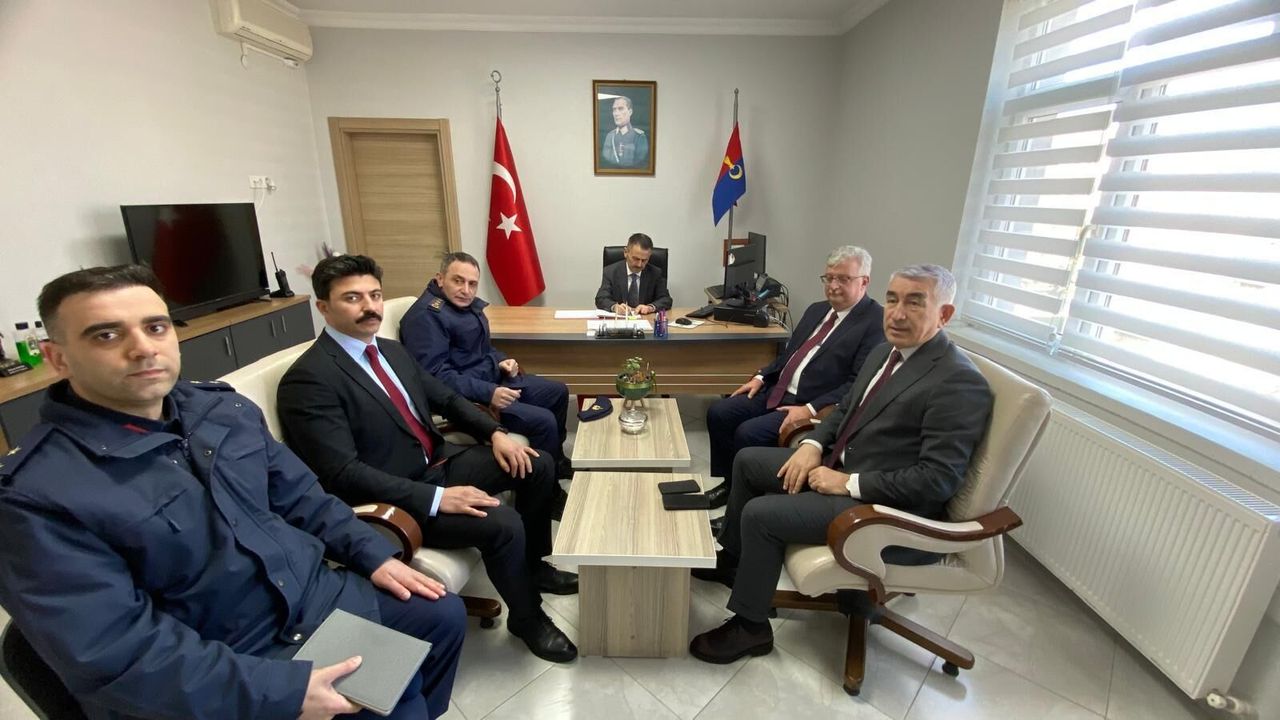 Vali İlhami Aktaş, Kandıra İlçesinde Yoğun Ziyaret ve Denetimlerde Bulundu