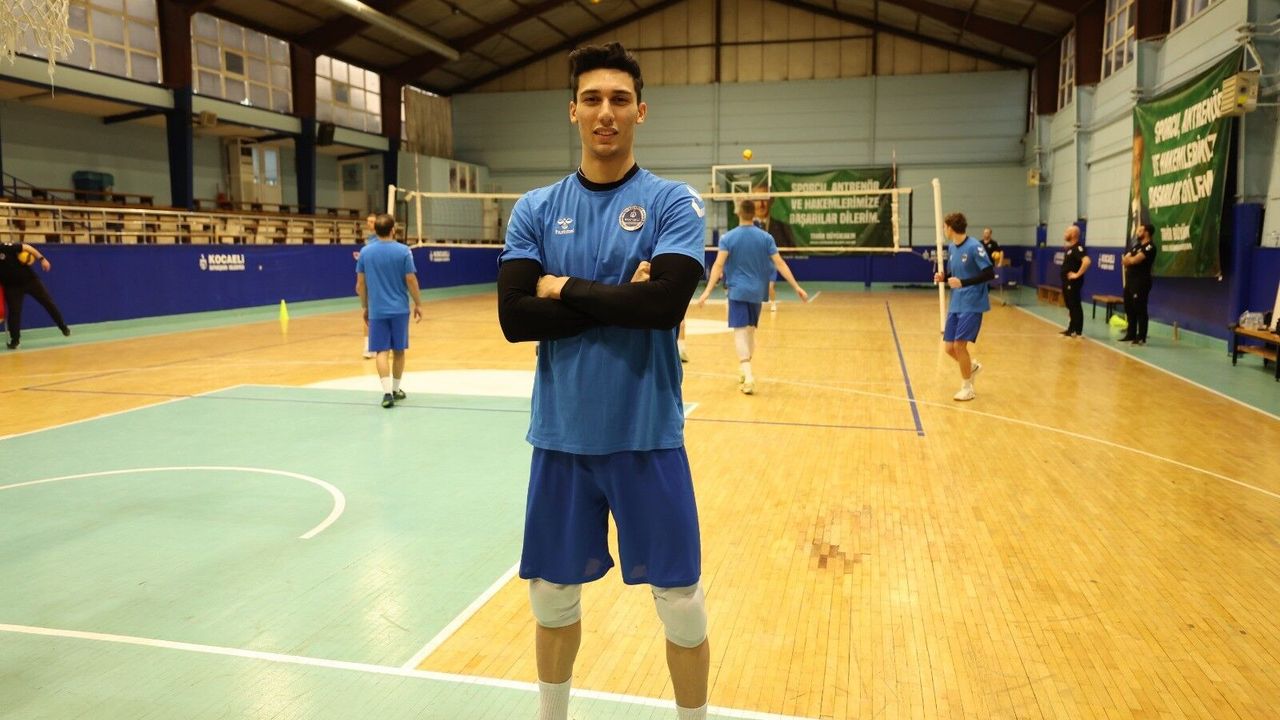 Kağıtspor’un Yabancıları Hayran Kaldı: “Türkiye’de Voleybol Çok Özel”