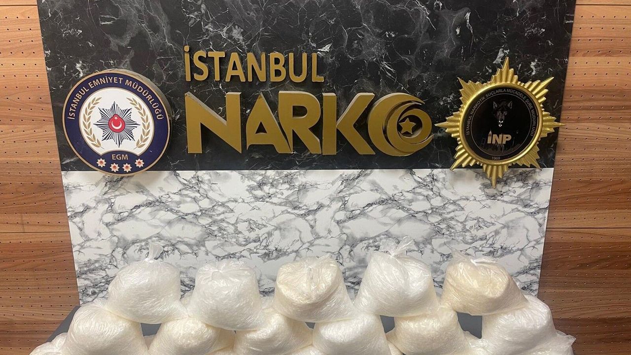 İstanbul Bahçelievler’de Uyuşturucu Operasyonu: Valizlerden 17 Kilo 900 Gram Metamfetamin Çıktı