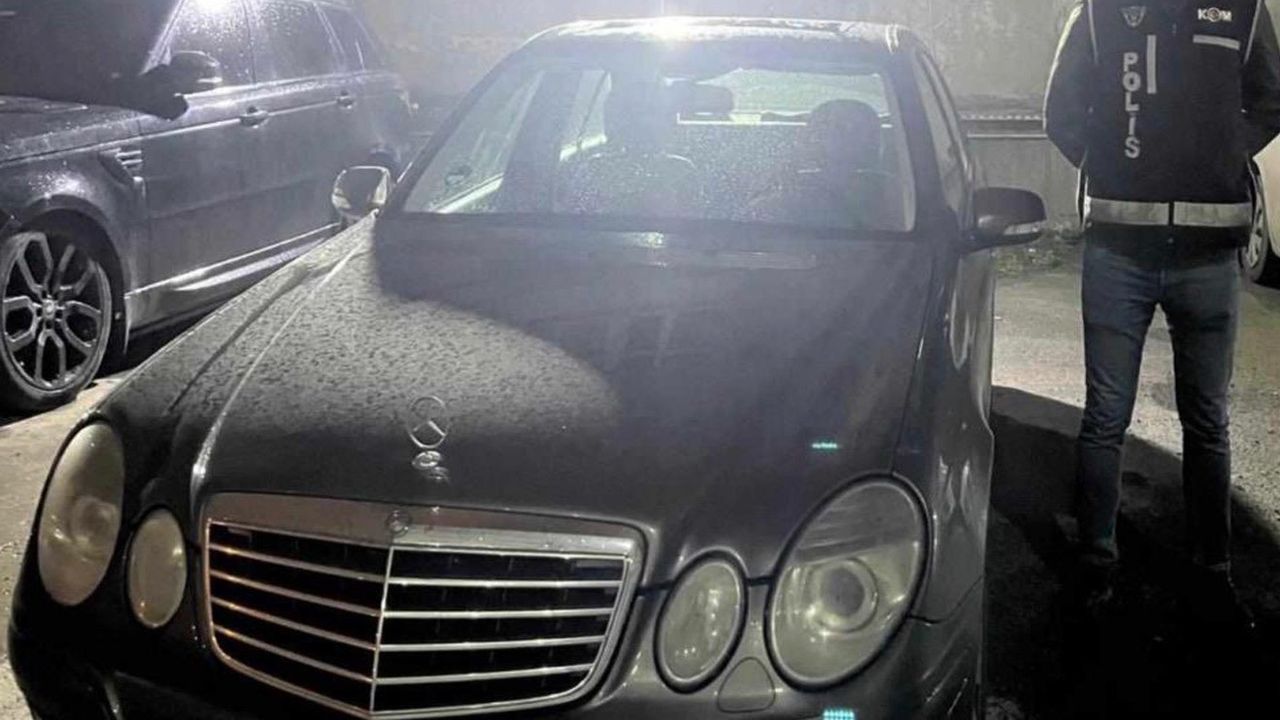 İstanbul’da lüks araç kaçakçılığı şebekesi çökertildi: 11 otomobil ele geçirildi