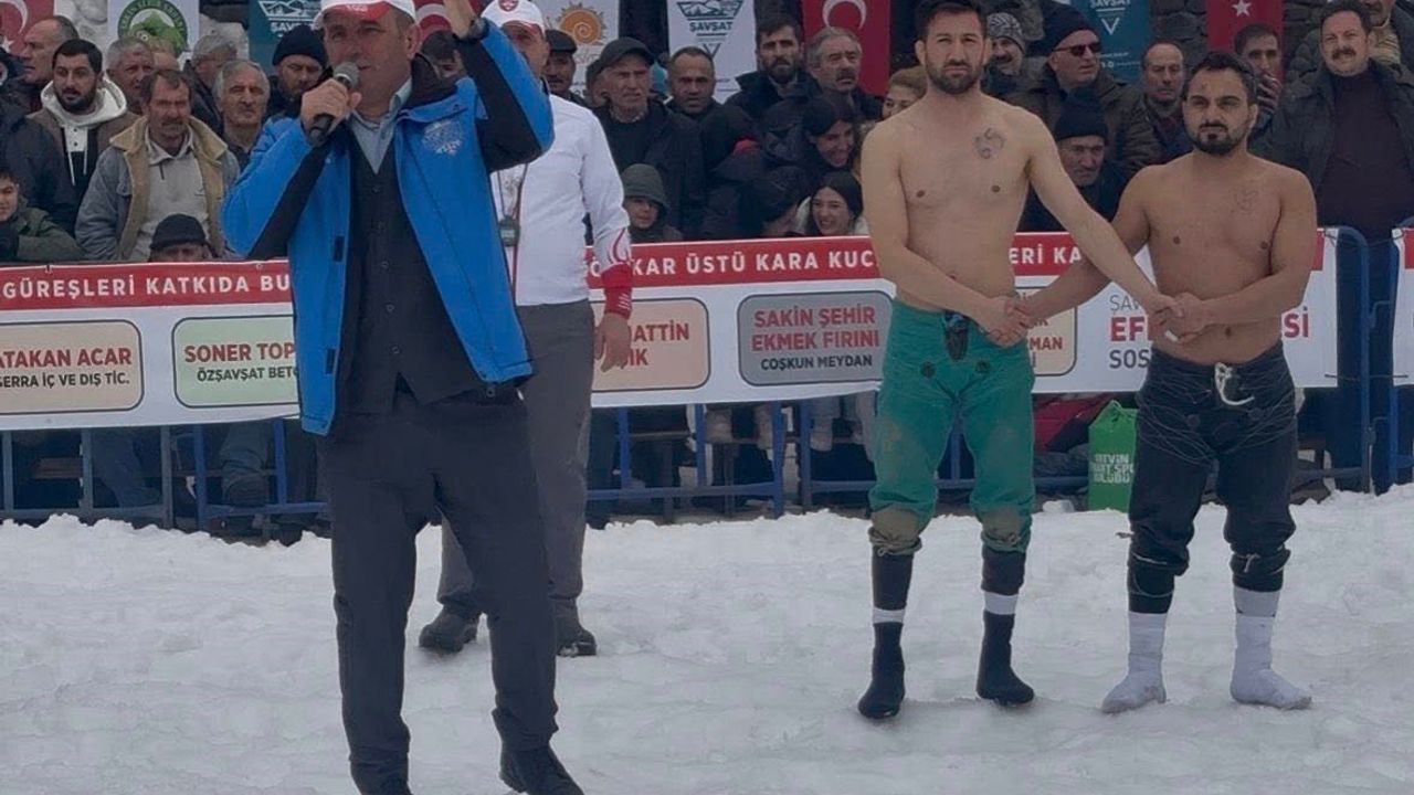 Artvin’de altın madalya gururu: Sultangazili güreşçiler zirvede
