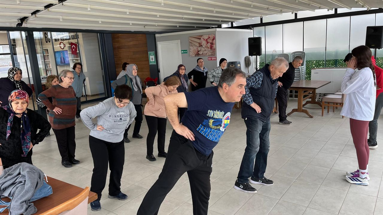 Körfez’de +60 Yaş Aktif Yaşlanma Kulübü ile Sağlıklı Yaşam