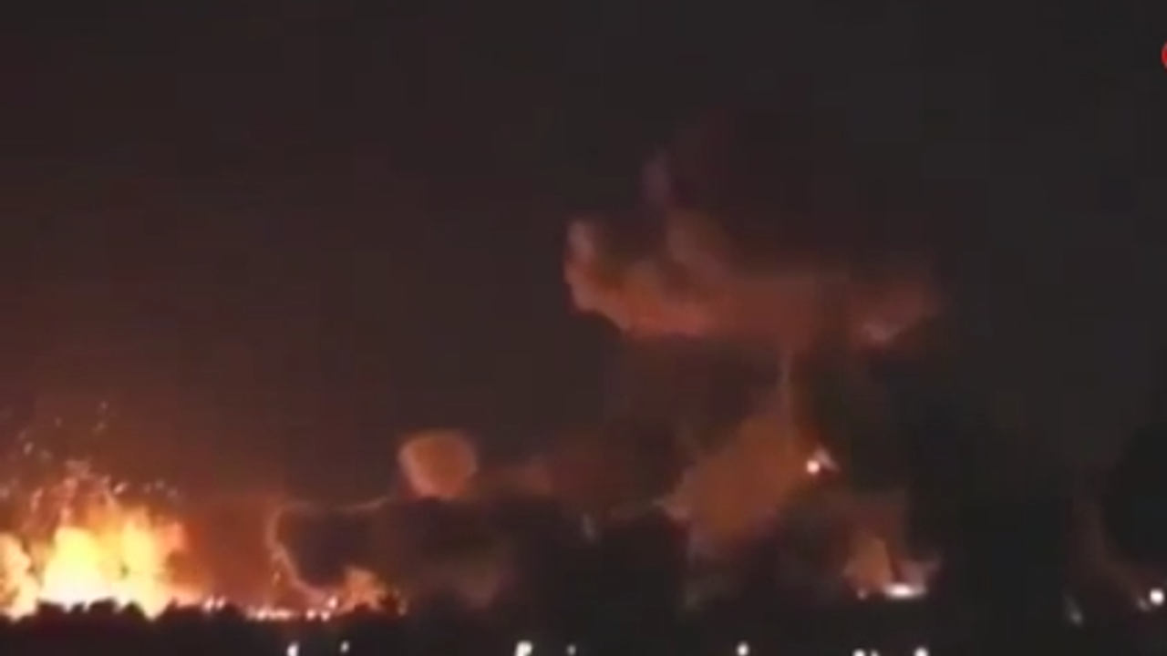 Durand Hattı Alarmda: Pakistan ve Afganistan Karşılıklı Hedefleri Vurdu