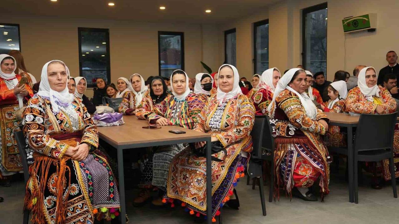 Bakan Ersoy, Hızır Orucu Lokması’nda Alevi-Bektaşi Dedeleriyle Buluştu