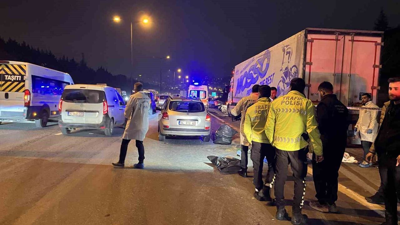 Başakşehir TEM Otoyolu’nda Feci Kaza: Motosiklet Sürücüsü Hayatını Kaybetti