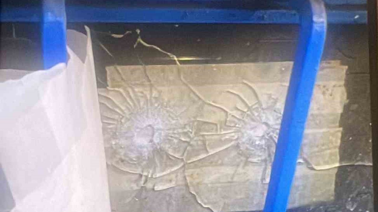 Esenyurt'ta haraç alamadığı dükkanı kurşunlayıp sahibini darp etti: O anlar kamerada