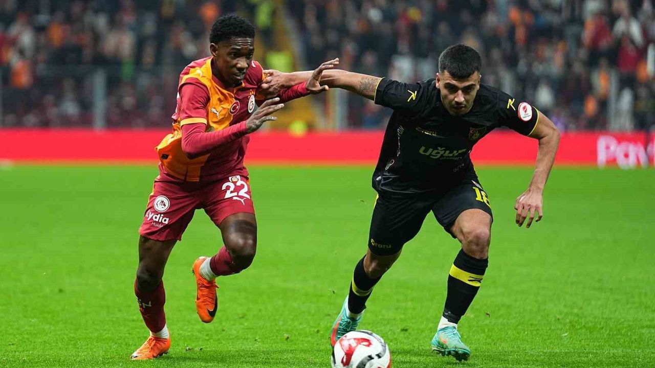 Galatasaray, İstanbulspor Karşısında İlk Yarıyı 3-1 Önde Kapattı