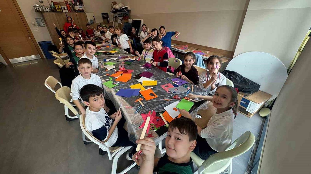 Minik öğrenciler mutfak ve tasarım atölyelerinde deneyim kazandı