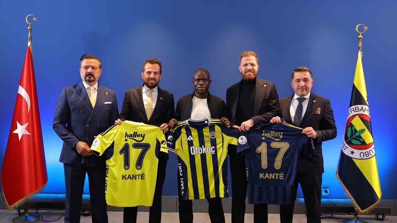 Fenerbahçe N’Golo Kante’yi resmen açıkladı: Dünya yıldızı 2.5 yıllık imzayı attı