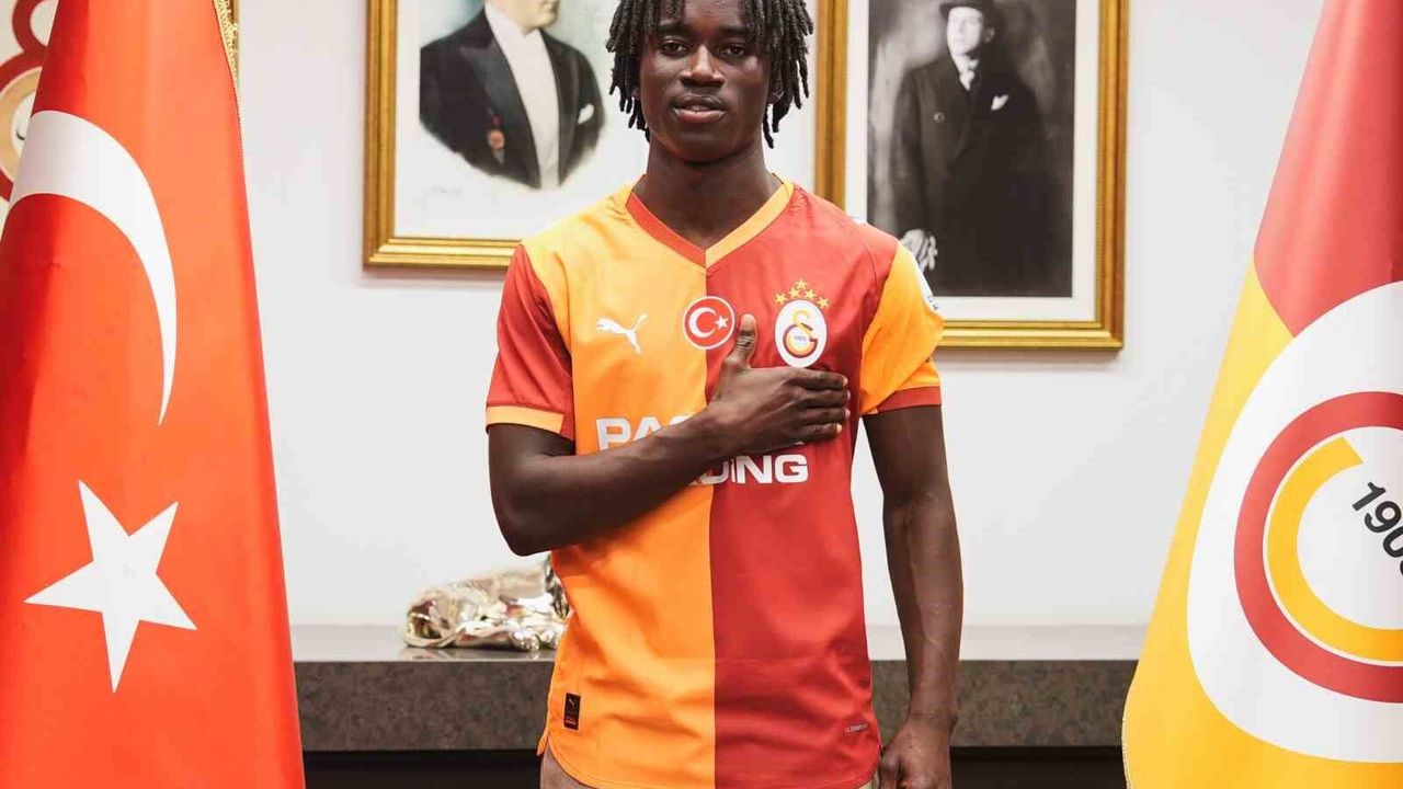 Renato Nhaga, Galatasaray'ın ilk Gine-Bissaulu futbolcusu oldu