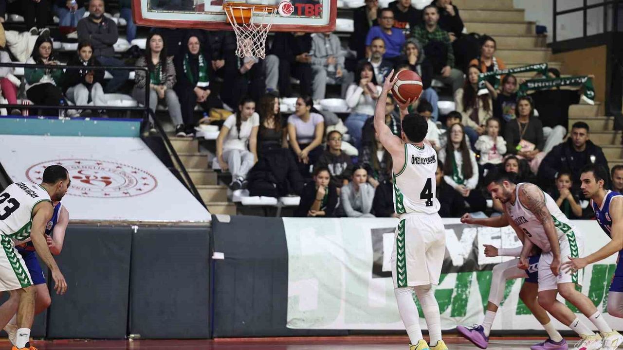 Sakarya Büyükşehir Basketbol lider olarak Kütahya’yı ağırlıyor