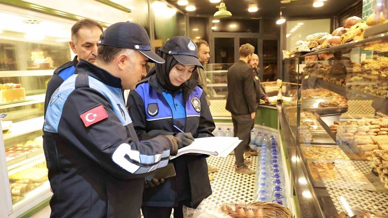 Sultanbeyli'de fırınlara Ramazan denetimi: Eksik tespit edilen işletmelere ceza yağdı