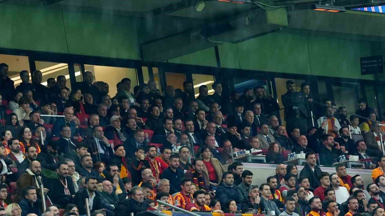 Vincenzo Montella, Galatasaray - Juventus maçını takip etti