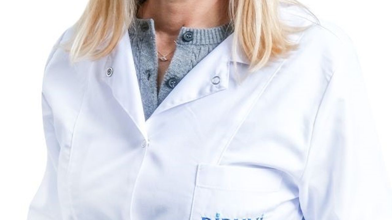 Yatmadan önce telefona bakanlara uzmanından uyarı: 'Beyniniz size oyun oynuyor'