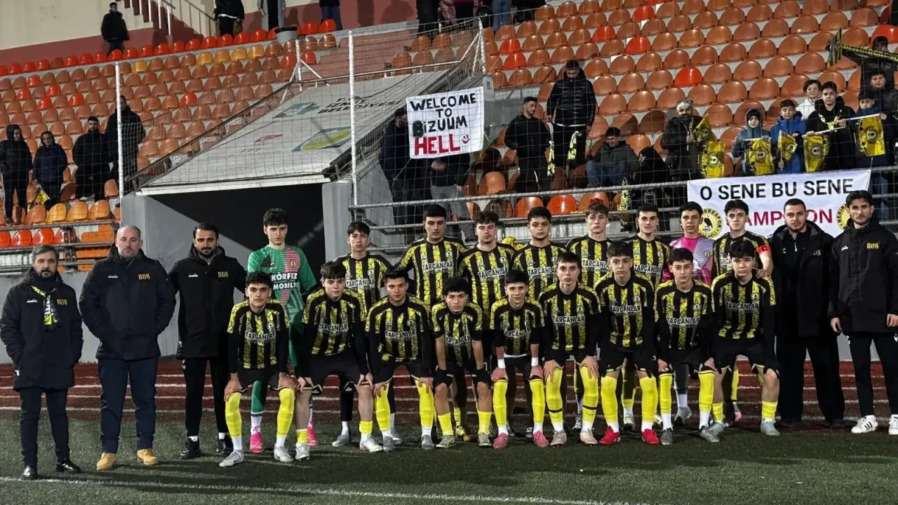Bekirderespor U18 Şampiyonluğu Son Haftaya Bıraktı