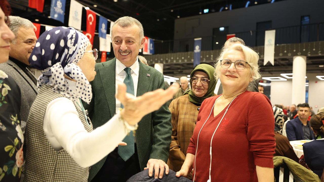 Kocaeli Büyükşehir’den dev STK iftarı: 820 kuruluş bir araya geldi